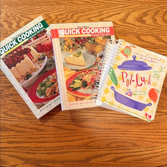 Taste Of Home Quick Cooking Cookbook Trio - Red, Green, Cream - Picture 1 of 8